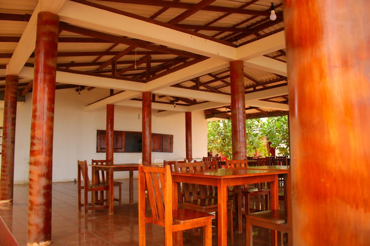 Under Water Safaris&Resort Uppuveli Exterior foto