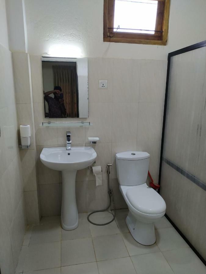 Under Water Safaris&Resort Uppuveli Exterior foto